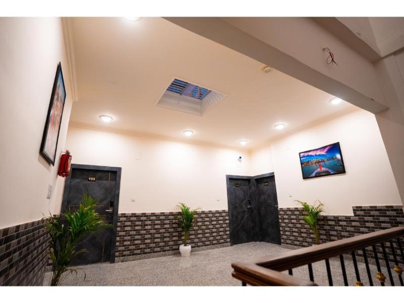 Hotel Jsr Kedar Varanasi Ngoại thất bức ảnh