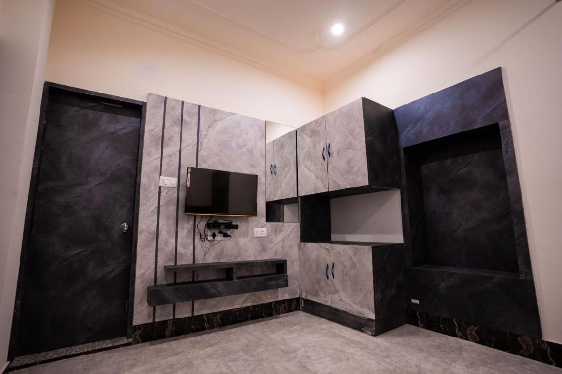 Hotel Jsr Kedar Varanasi Ngoại thất bức ảnh