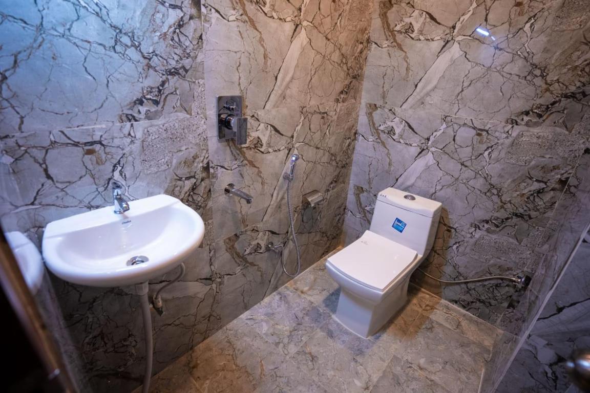 Hotel Jsr Kedar Varanasi Ngoại thất bức ảnh