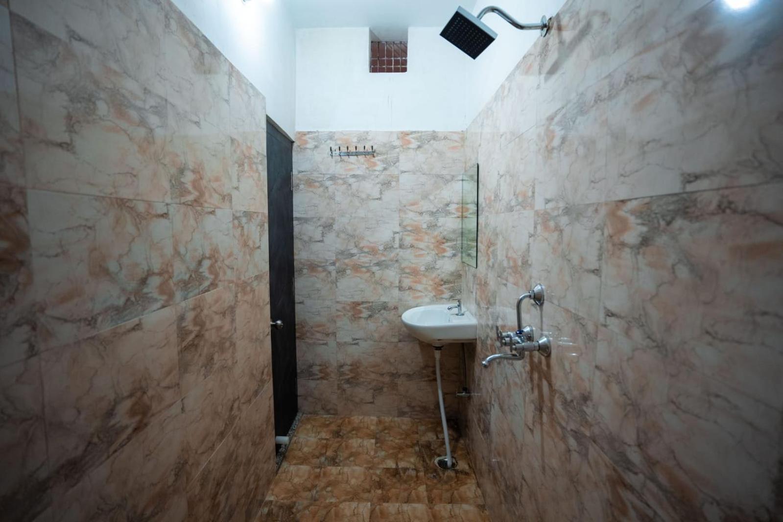 Hotel Jsr Kedar Varanasi Ngoại thất bức ảnh